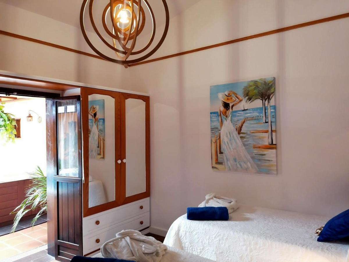 Villa Spa Las Tinajas Triquivijate Eksteriør billede