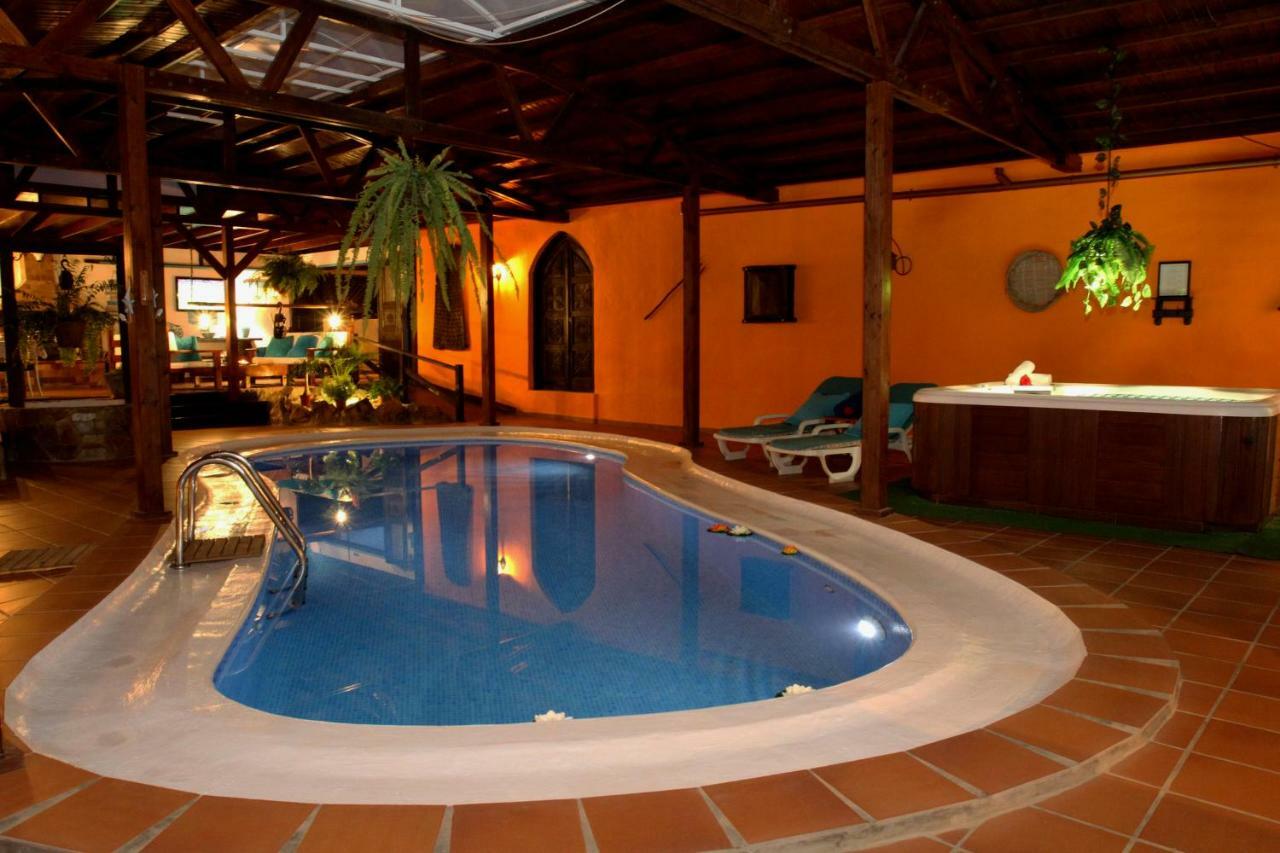 Villa Spa Las Tinajas Triquivijate Eksteriør billede
